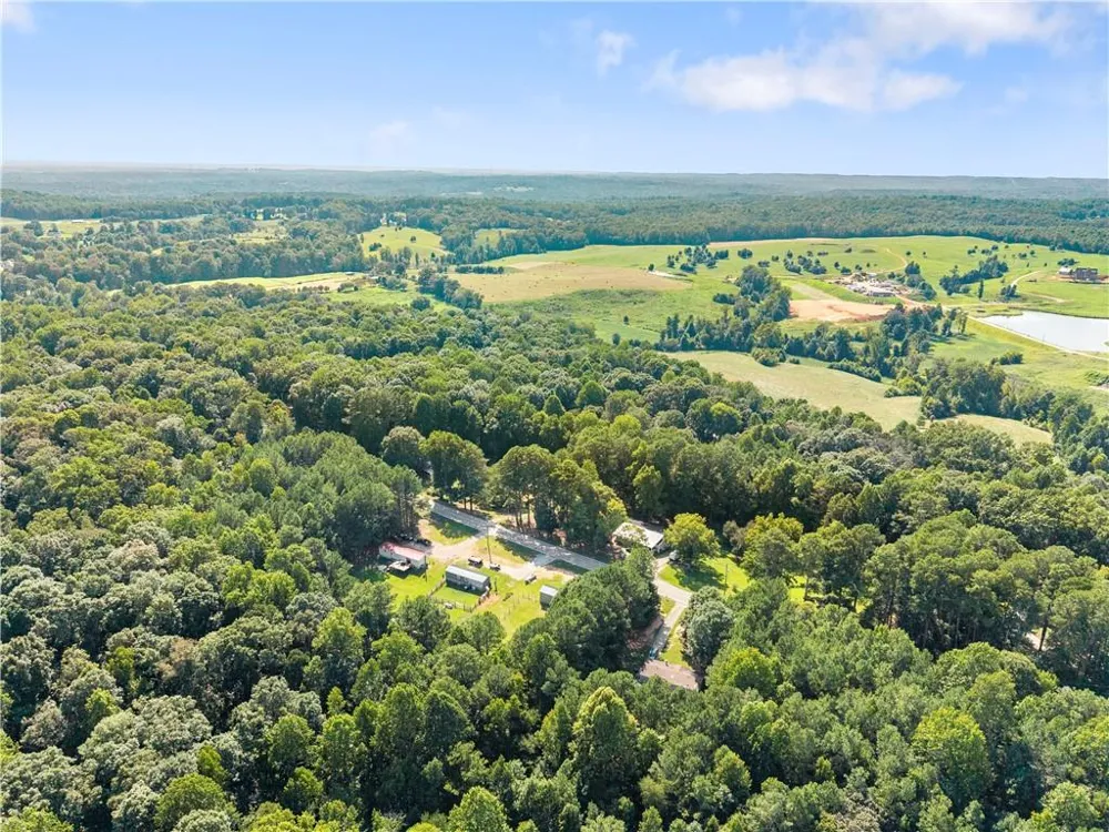247 Highway 323 Maysville, GA 30558