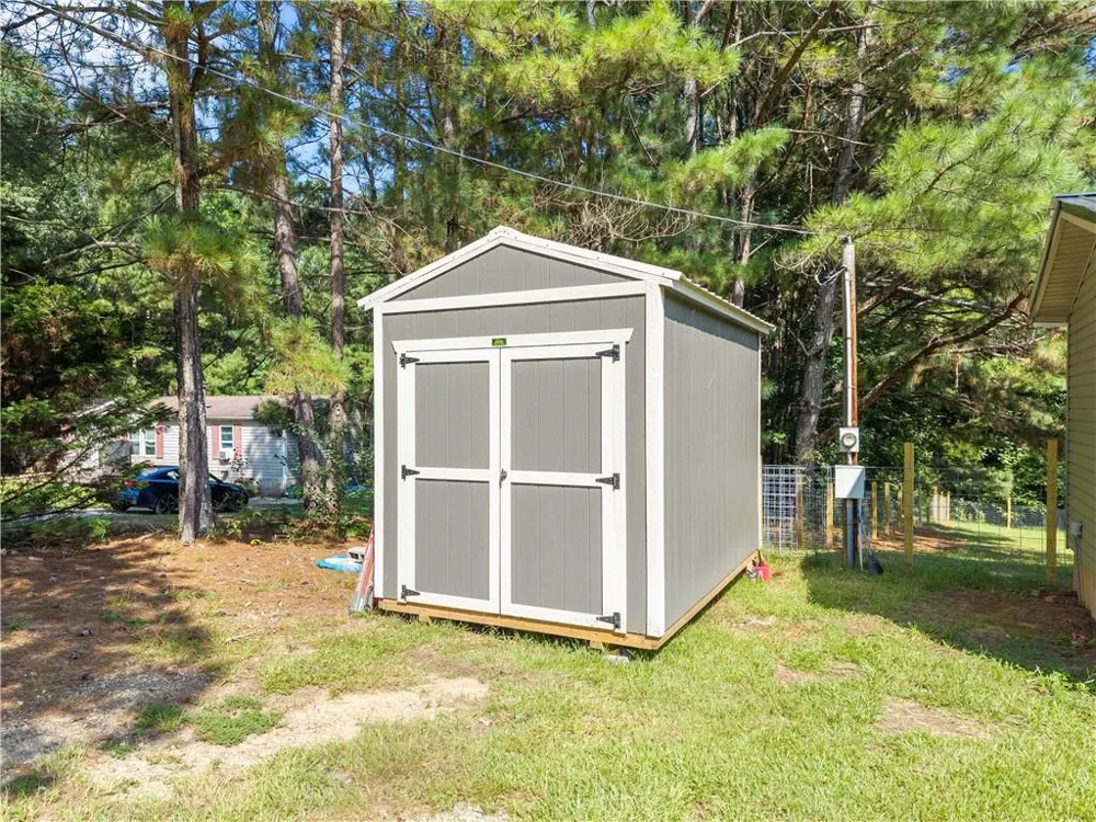 247 Highway 323 Maysville, GA 30558