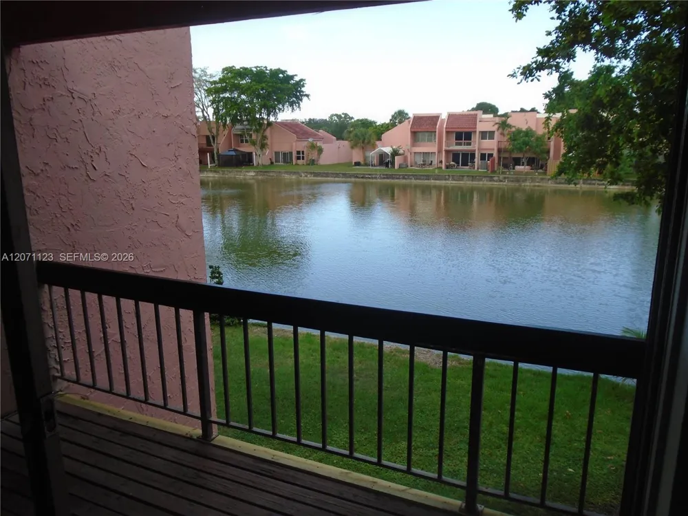 1648 NW 58TH AV #3 Lauderhill, FL 33313