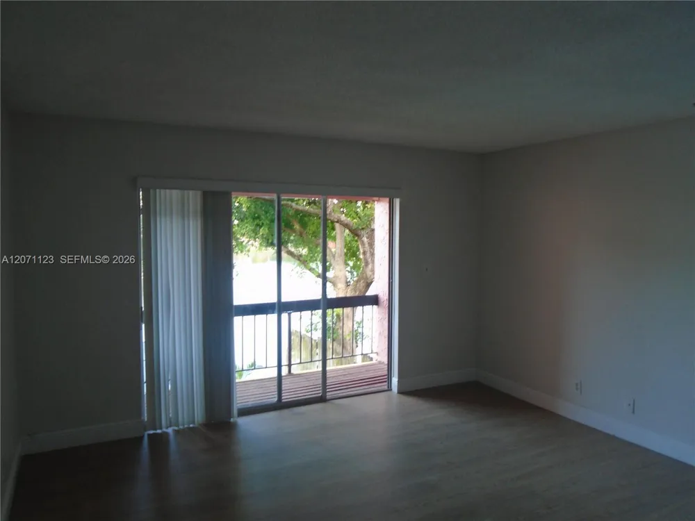 1648 NW 58TH AV #3 Lauderhill, FL 33313