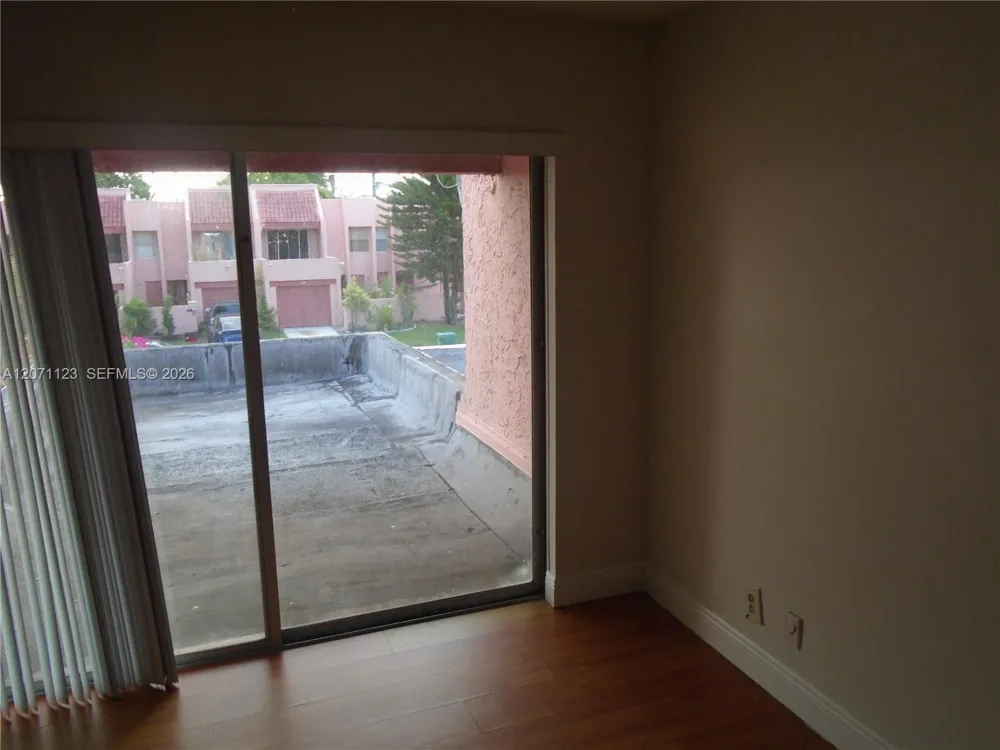 1648 NW 58TH AV #3 Lauderhill, FL 33313