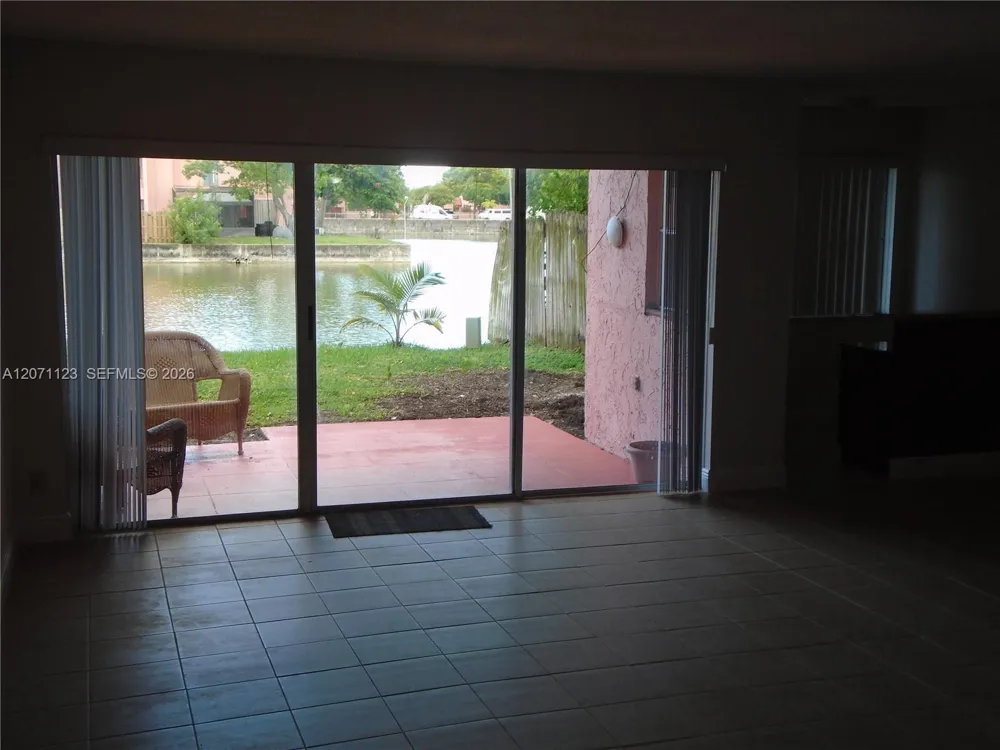 1648 NW 58TH AV #3 Lauderhill, FL 33313