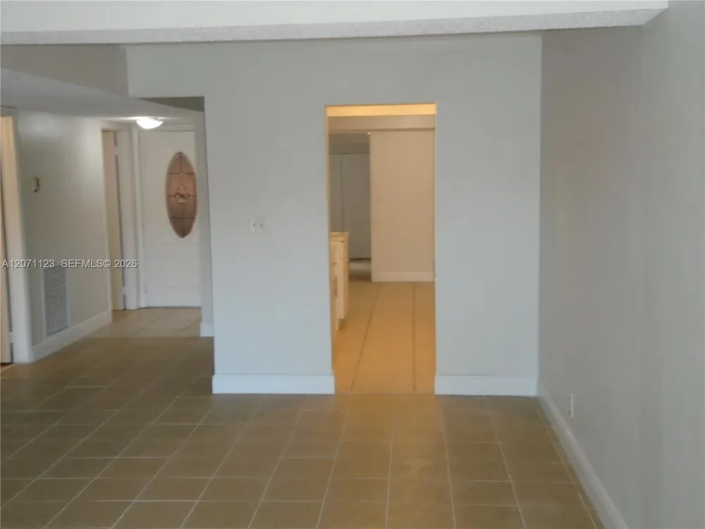 1648 NW 58TH AV #3 Lauderhill, FL 33313
