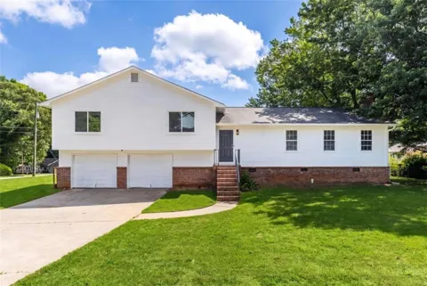 2250 Ridge Forest Drive