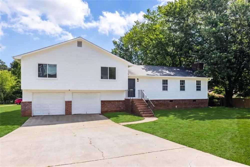 2250 Ridge Forest Drive Grayson, GA 30017