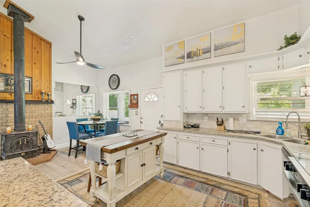 289 Fm 350 Livingston, TX 77351