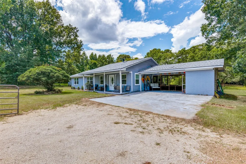 289 Fm 350 Livingston, TX 77351