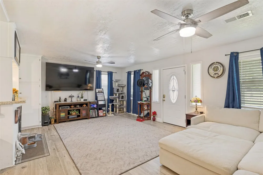 289 Fm 350 Livingston, TX 77351