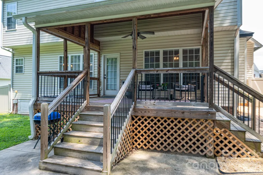 908 Carole Summey Drive Dallas, NC 28034
