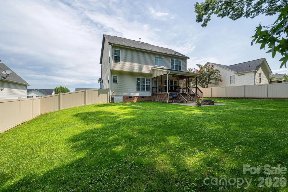 908 Carole Summey Drive Dallas, NC 28034
