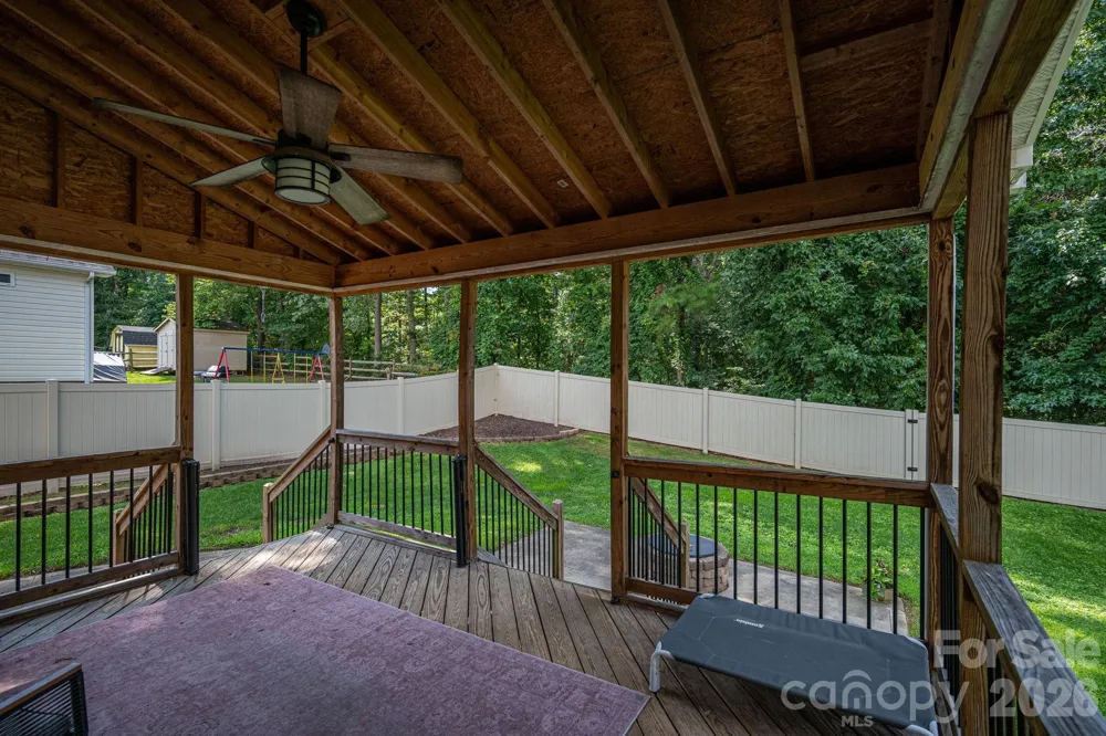 908 Carole Summey Drive Dallas, NC 28034
