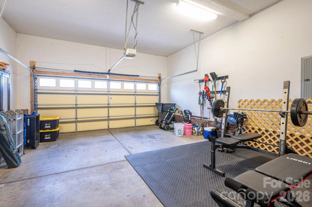 908 Carole Summey Drive Dallas, NC 28034