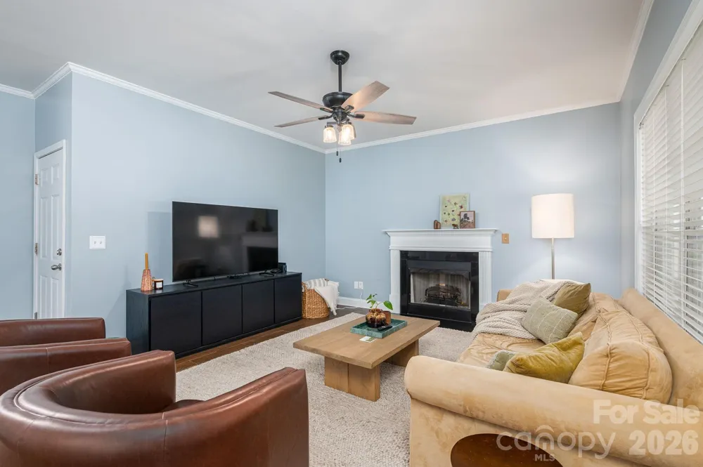 908 Carole Summey Drive Dallas, NC 28034