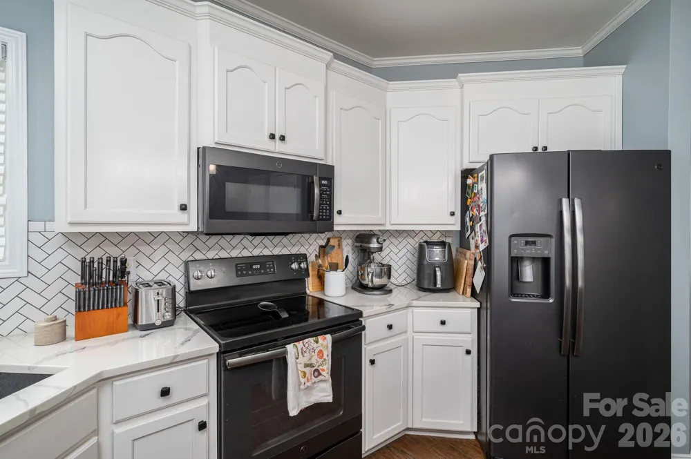 908 Carole Summey Drive Dallas, NC 28034