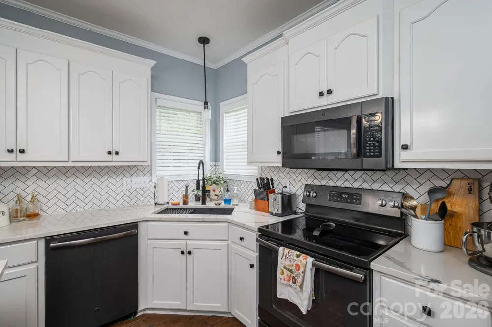 908 Carole Summey Drive Dallas, NC 28034