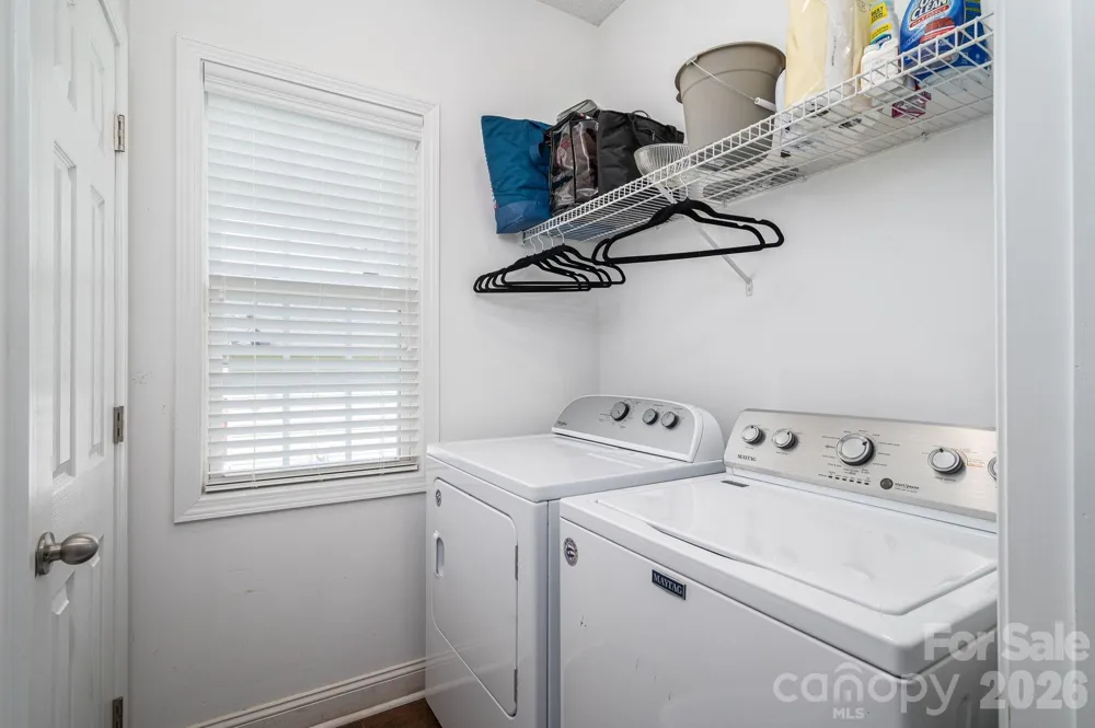 908 Carole Summey Drive Dallas, NC 28034