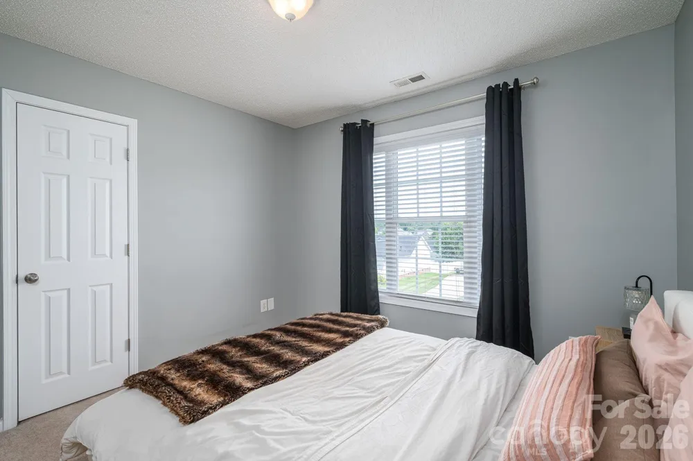908 Carole Summey Drive Dallas, NC 28034