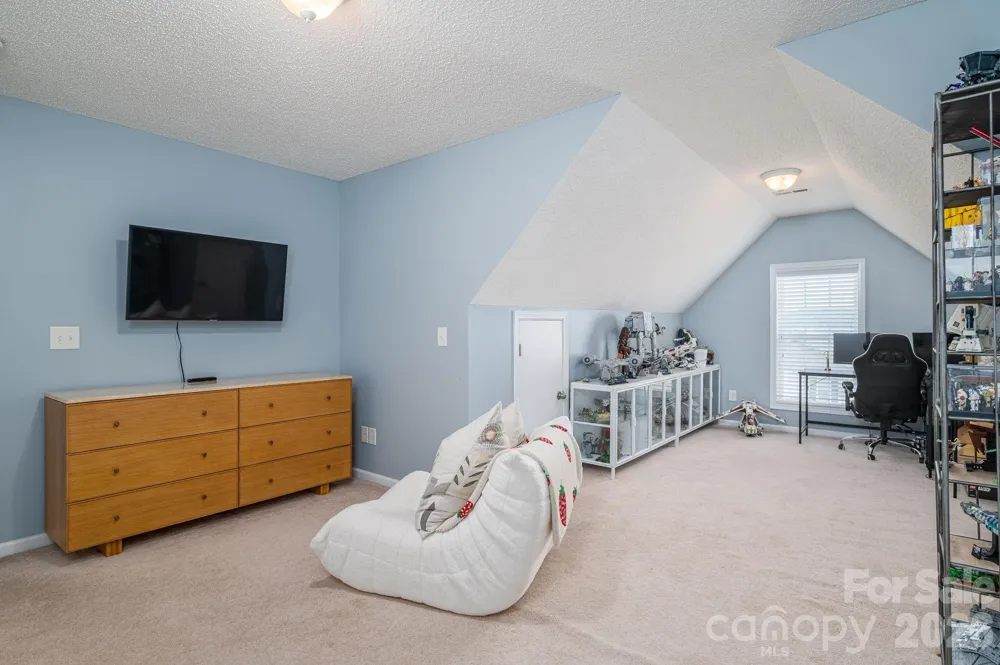 908 Carole Summey Drive Dallas, NC 28034