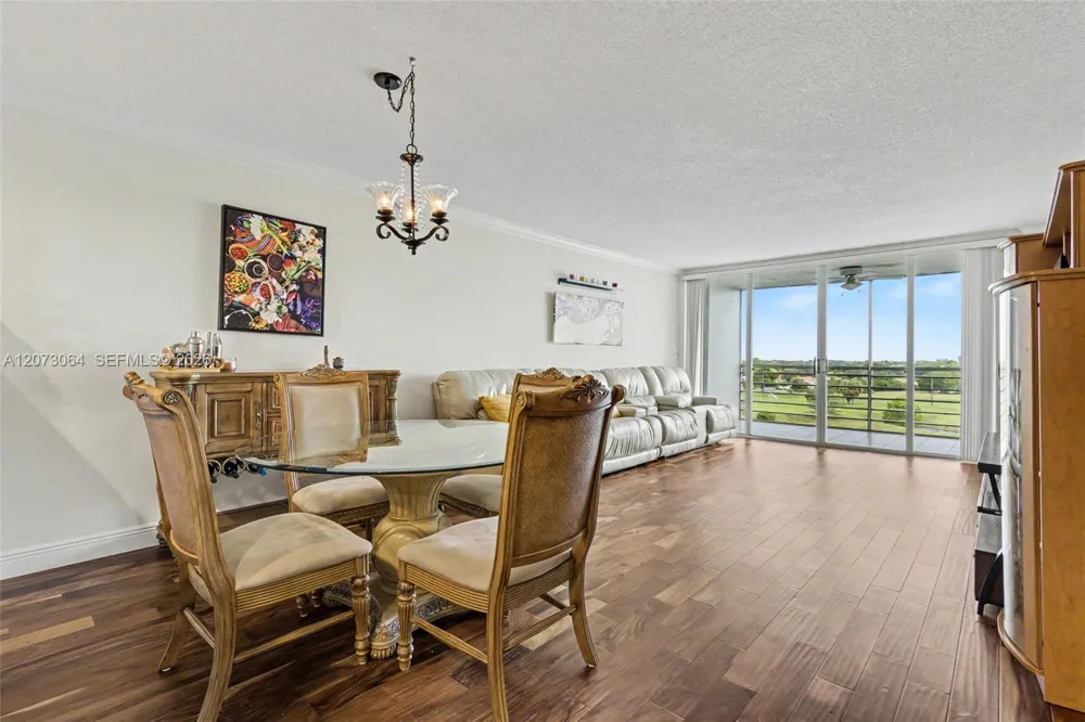 3090 Course Dr #709 Pompano Beach, FL 33069