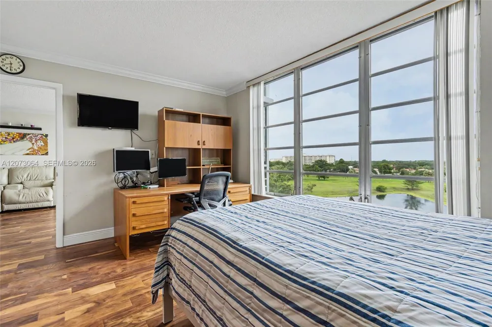 3090 Course Dr #709 Pompano Beach, FL 33069