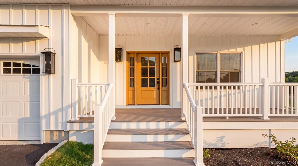 100 Bieselin Road Bellport Village, NY 11713