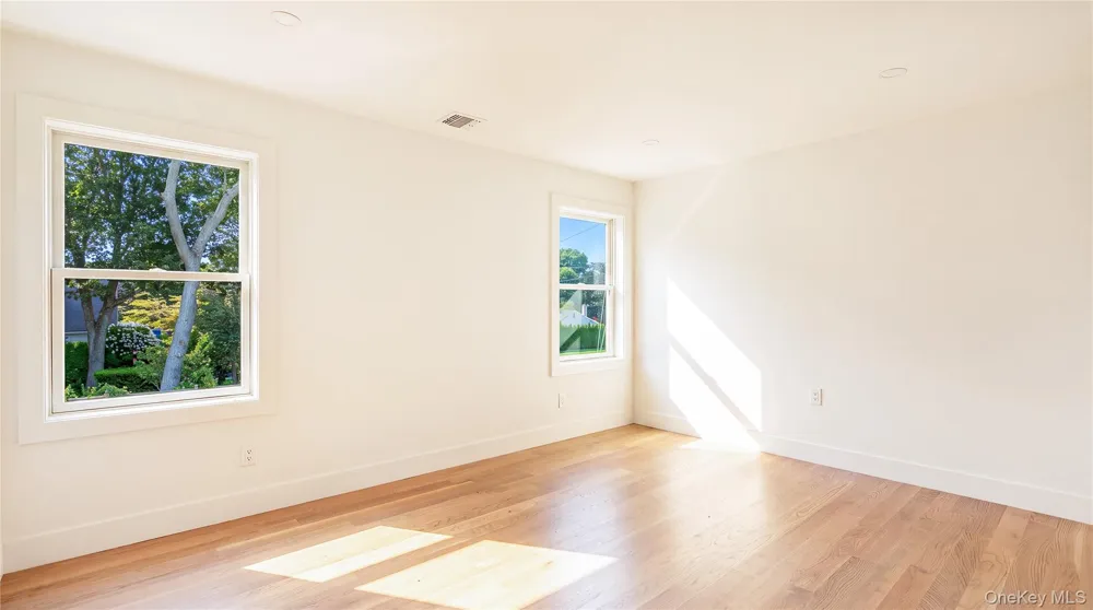 100 Bieselin Road Bellport Village, NY 11713
