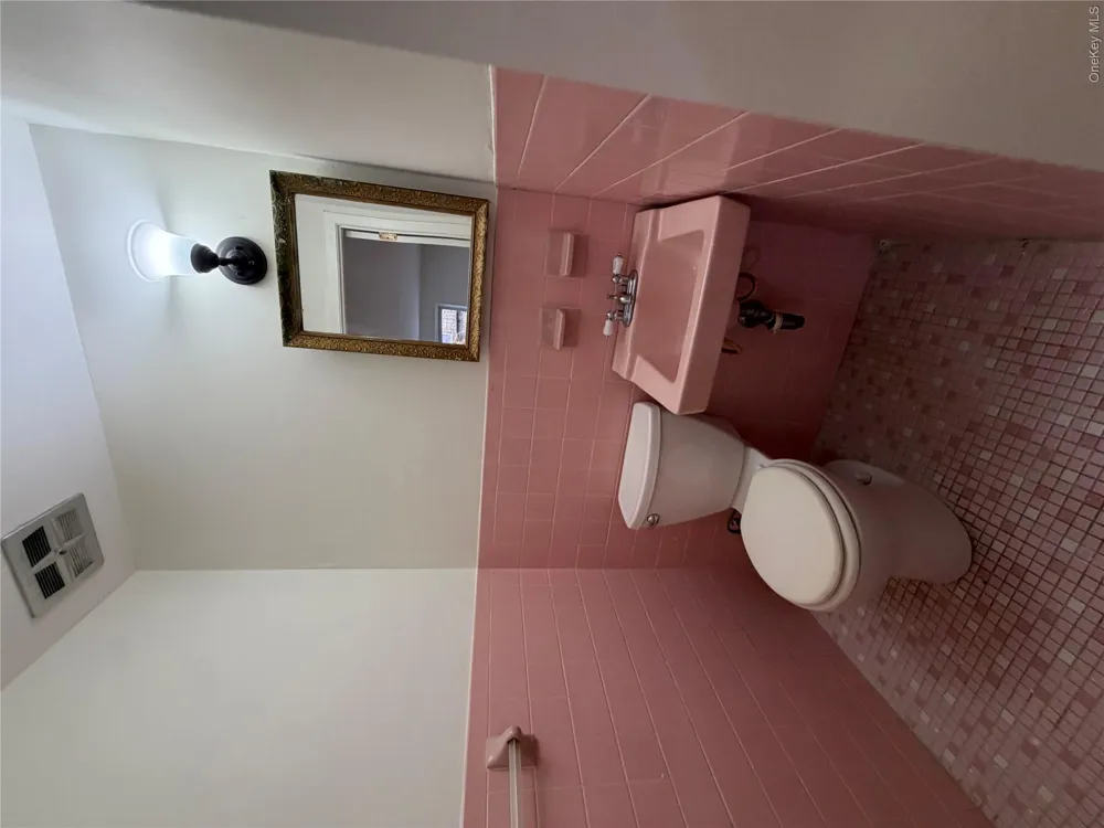 1927 84th Street #3rd floor Brooklyn, NY 11214