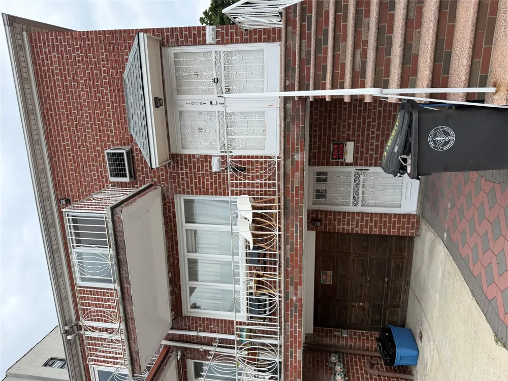 1927 84th Street #3rd floor Brooklyn, NY 11214