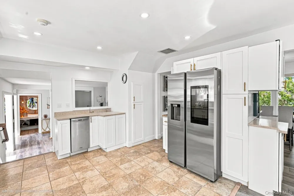 962 Mildred Drive Baldwin, NY 11510