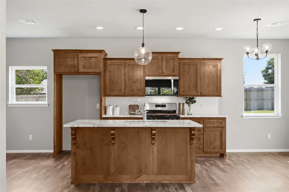1524 E Grayson Avenue Sapulpa, OK 74066
