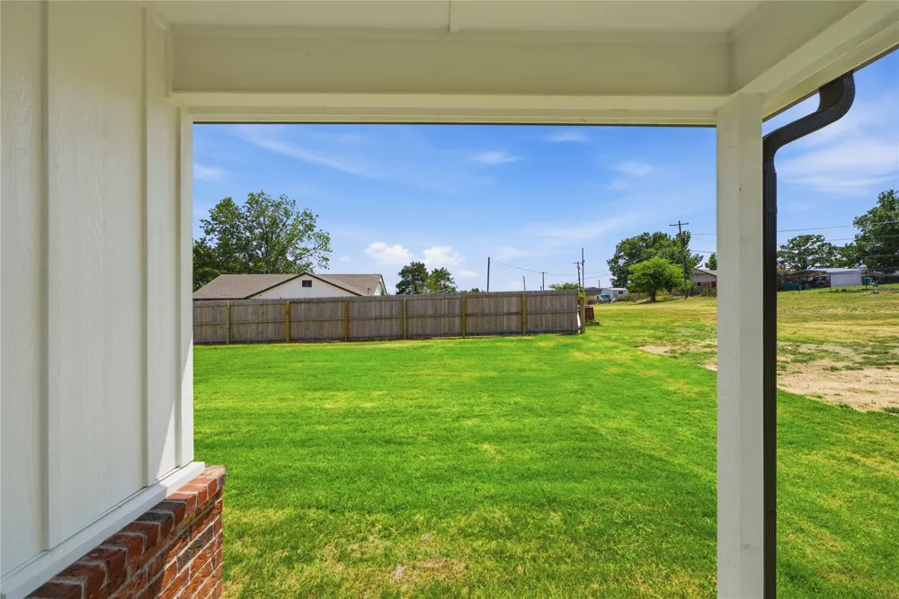 1524 E Grayson Avenue Sapulpa, OK 74066