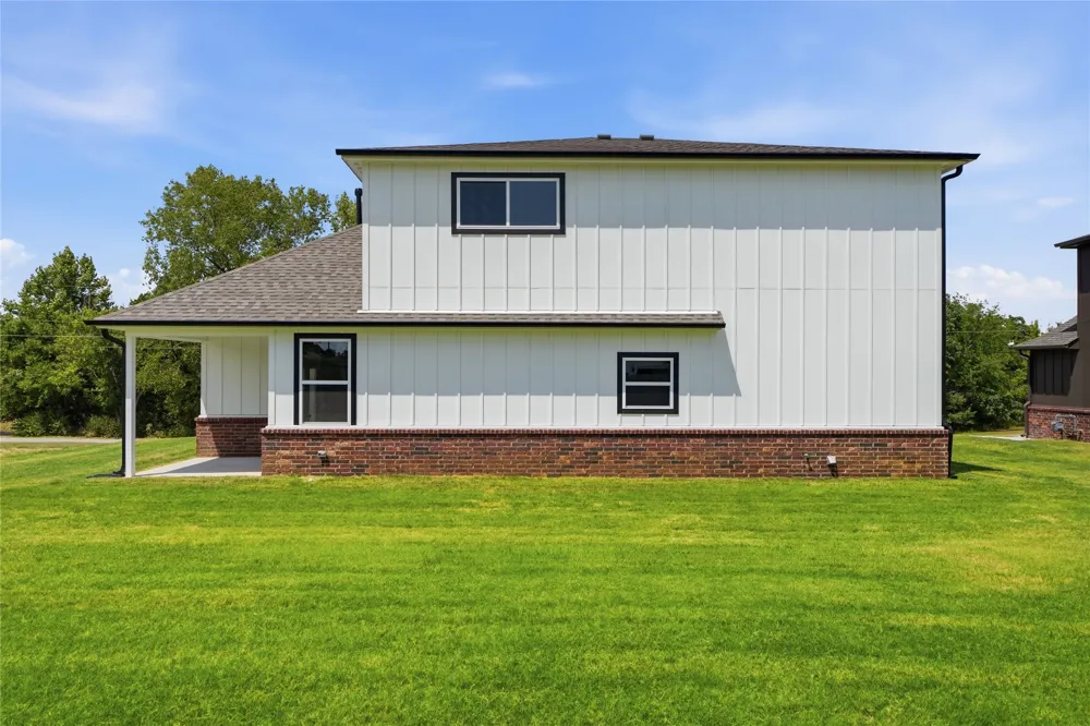 1524 E Grayson Avenue Sapulpa, OK 74066