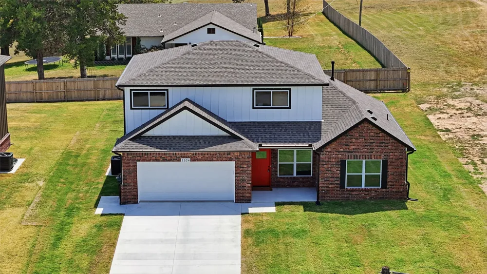 1524 E Grayson Avenue Sapulpa, OK 74066