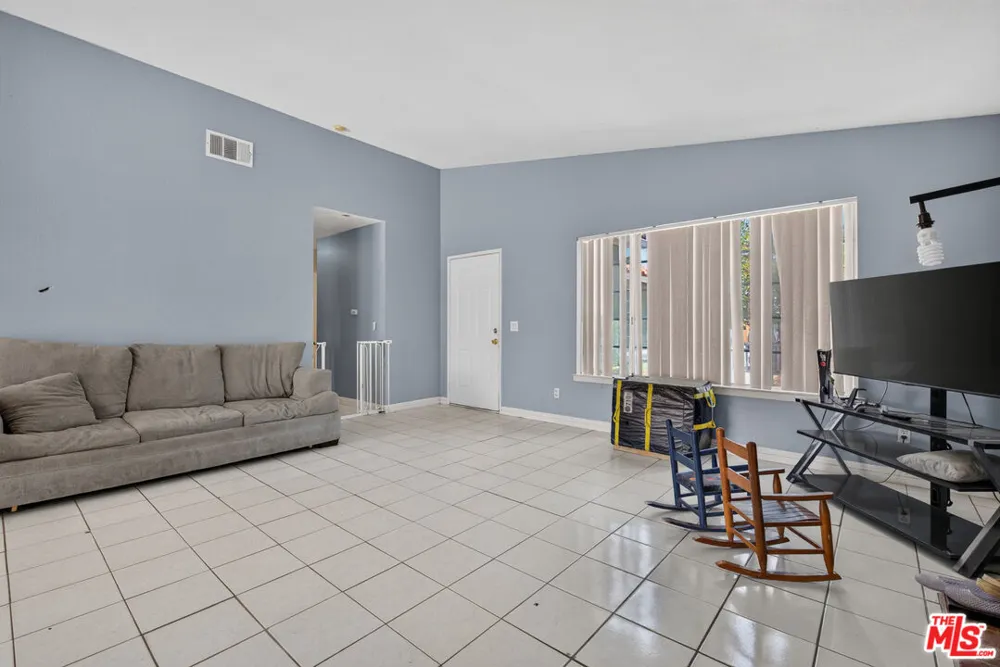 1718 Polo Court Lancaster, CA 93535