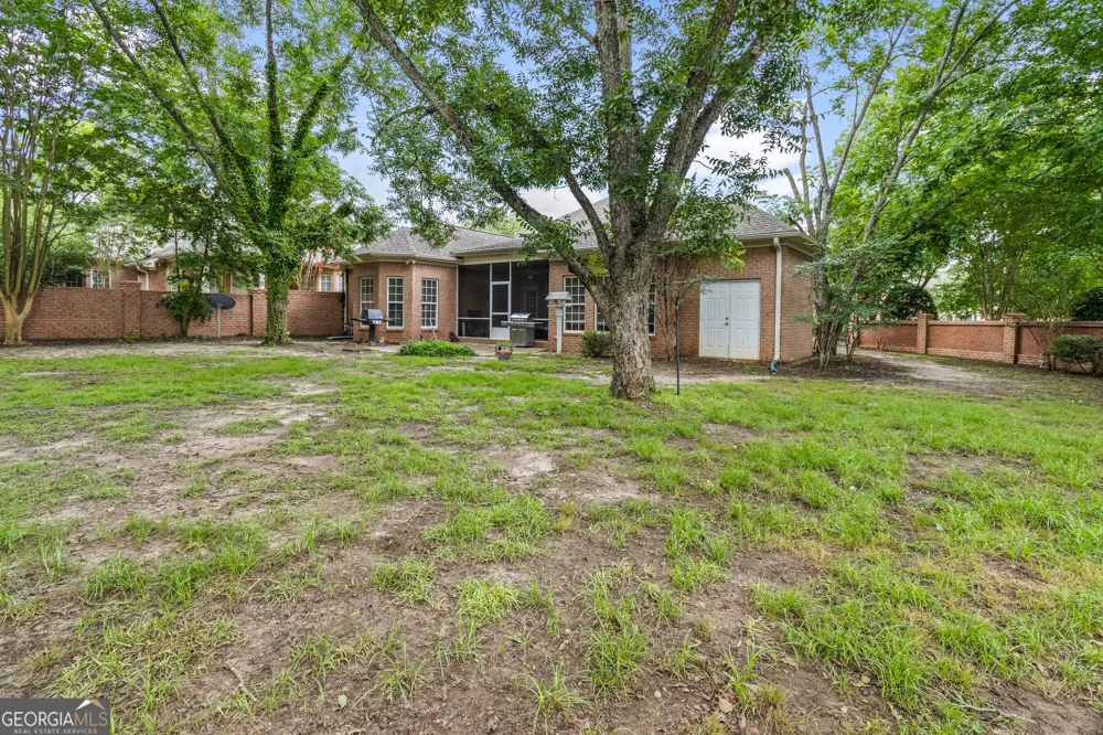 101 Orchard LN Centerville, GA 31028