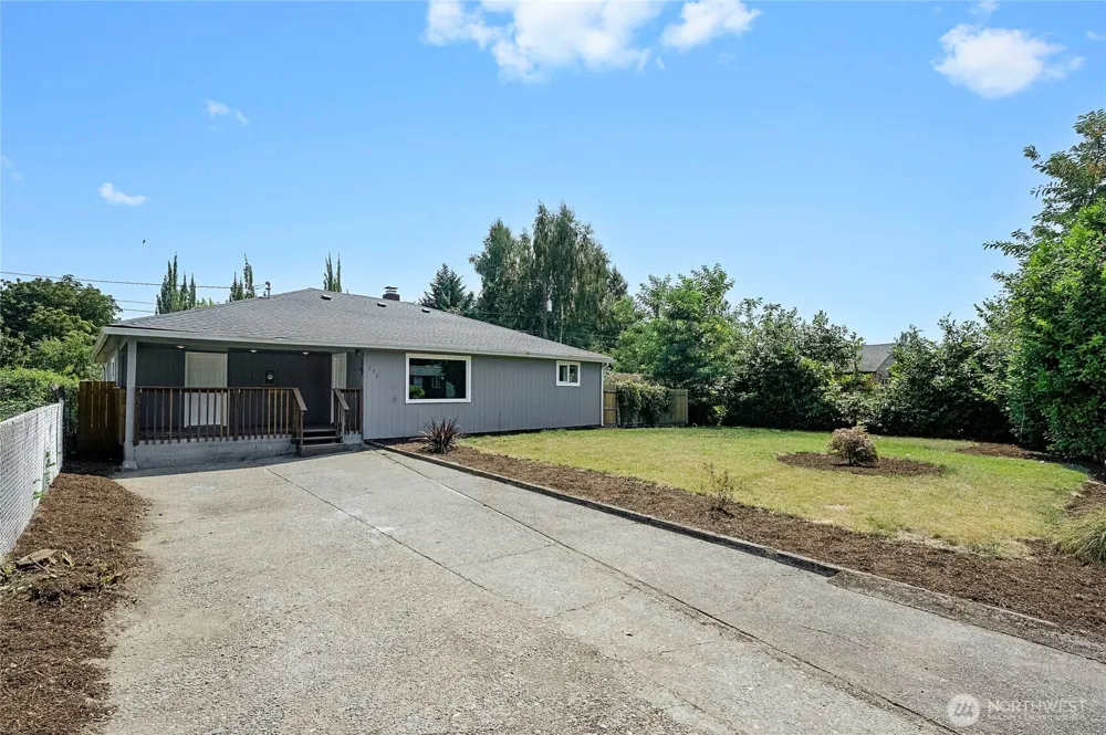 256 Douglas Street Longview, WA 98632