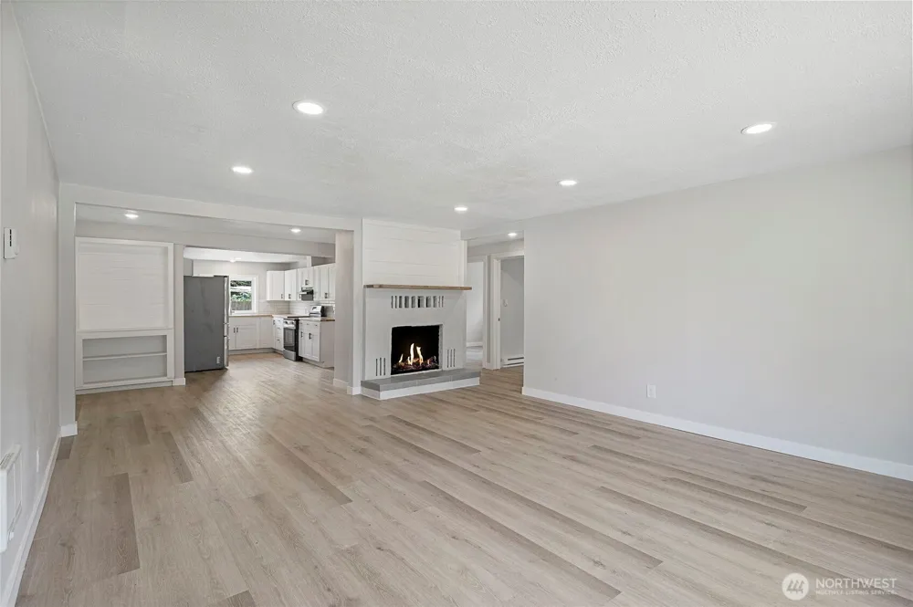 256 Douglas Street Longview, WA 98632