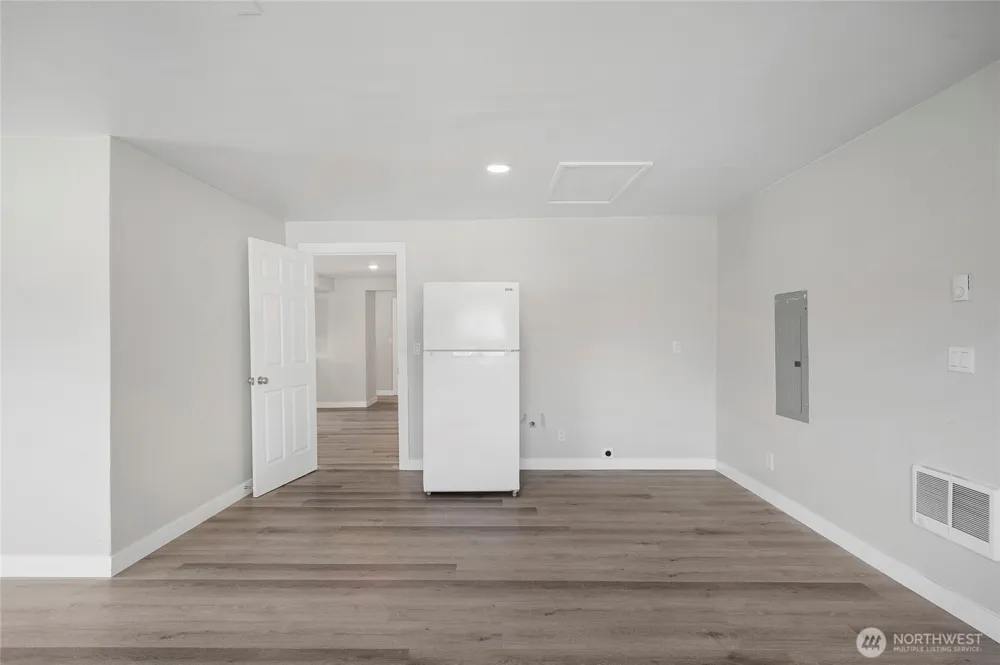 256 Douglas Street Longview, WA 98632