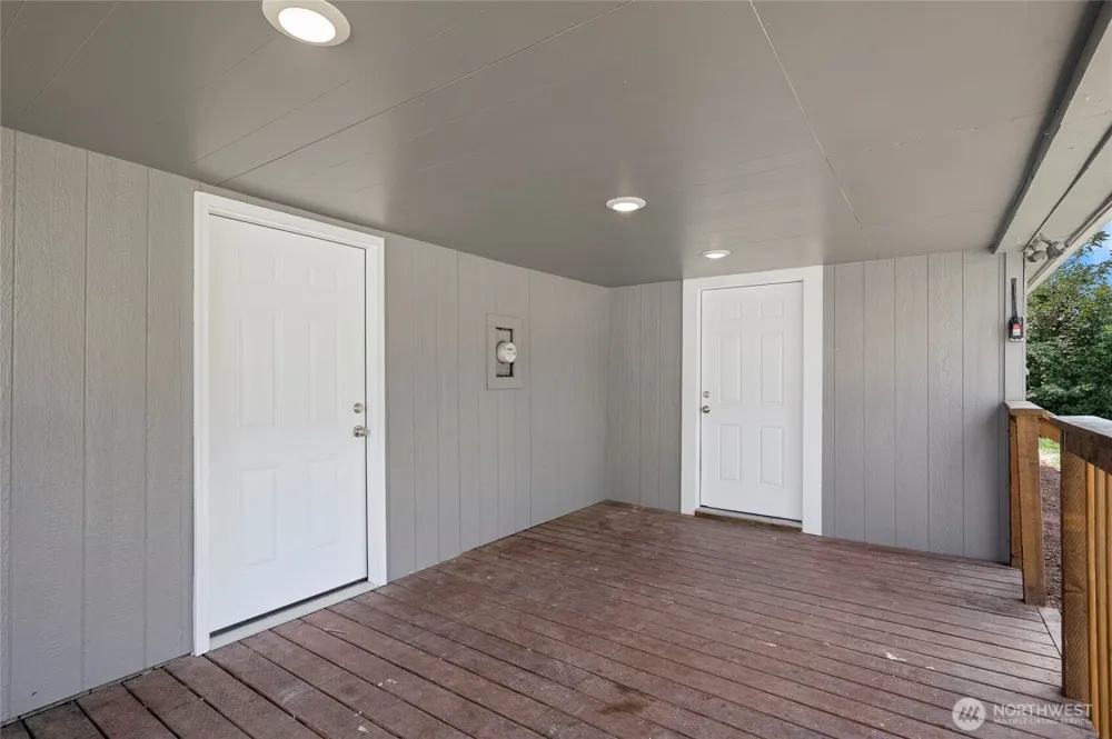 256 Douglas Street Longview, WA 98632