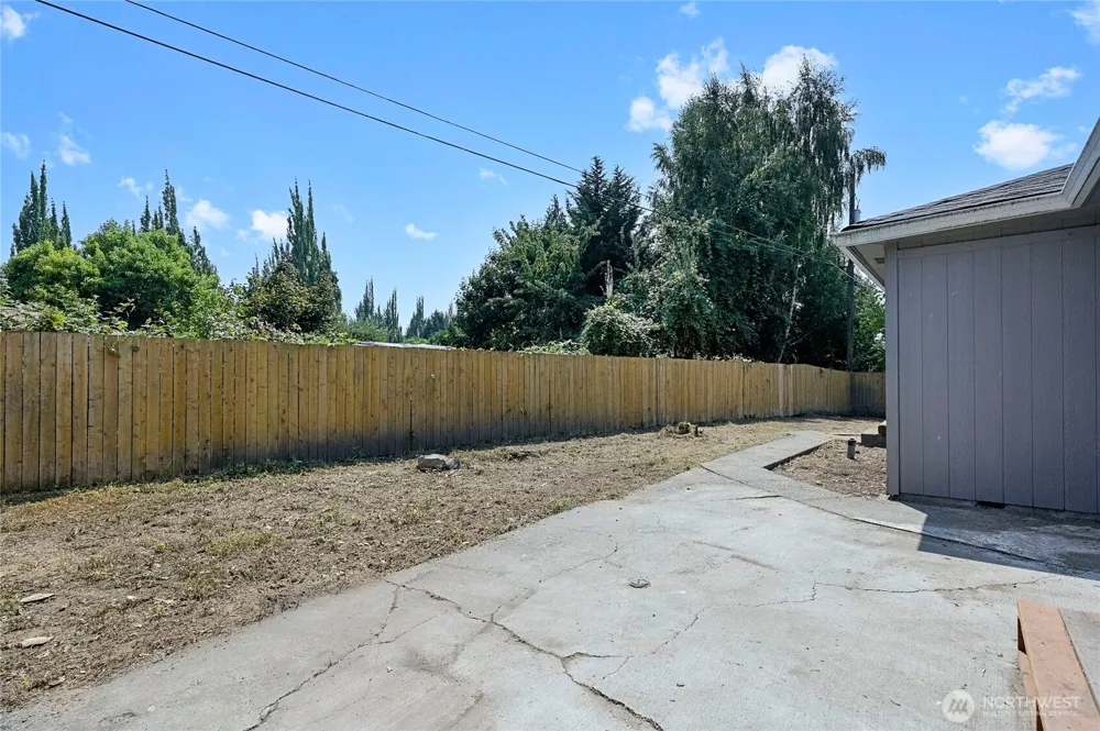 256 Douglas Street Longview, WA 98632