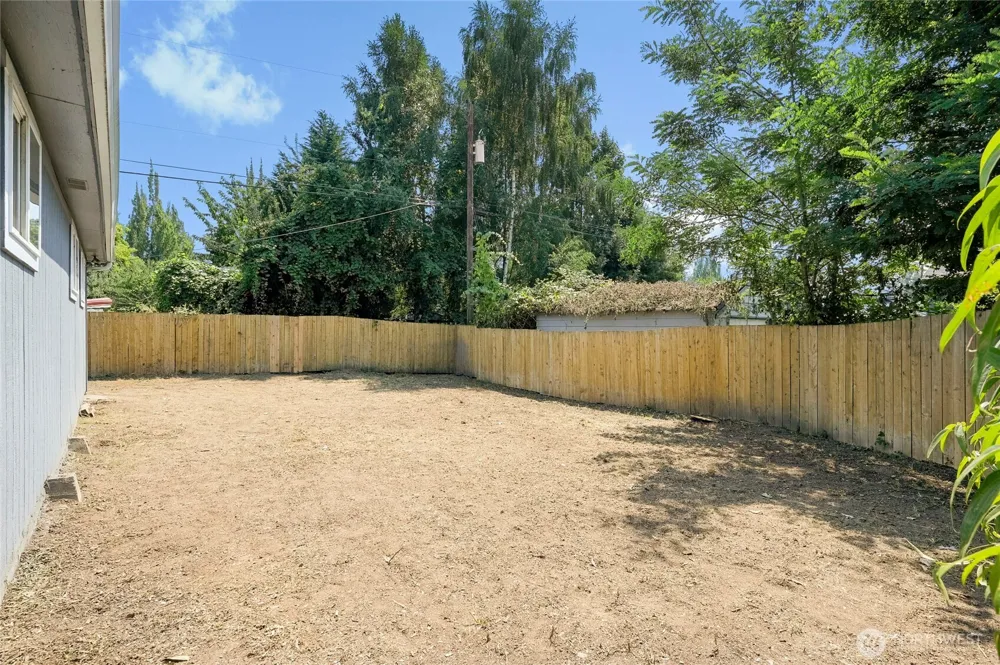 256 Douglas Street Longview, WA 98632