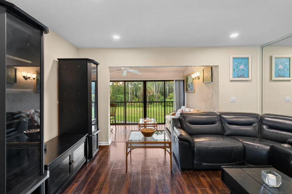 21669 TALL PALM CIRCLE #1B Boca Raton, FL 33433