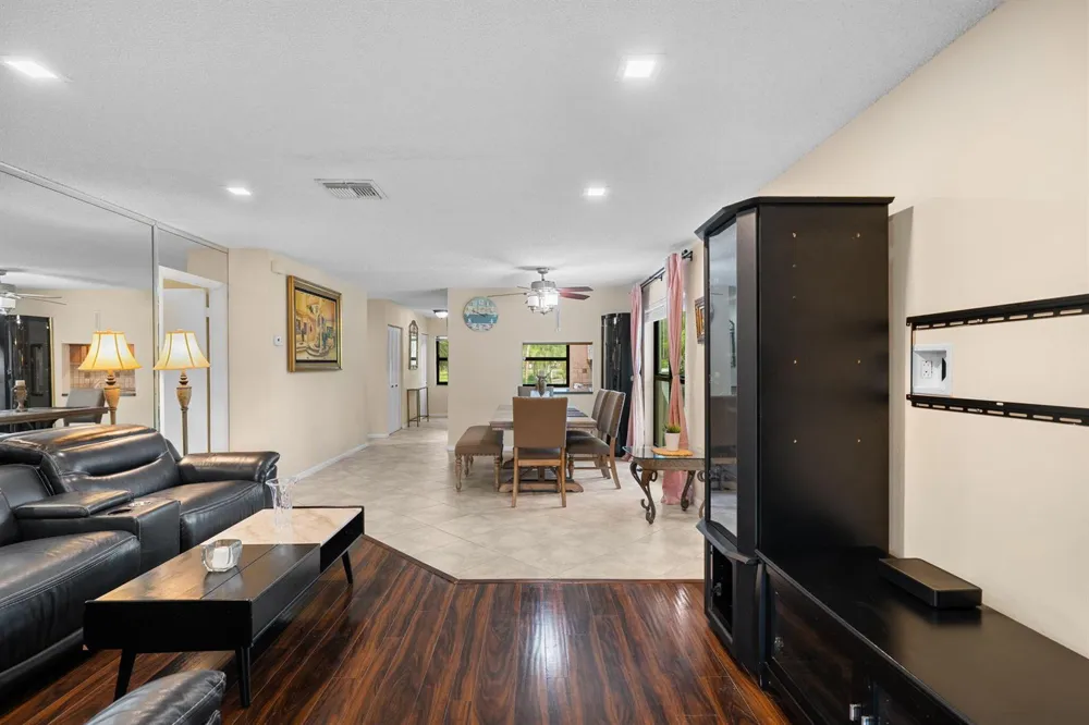 21669 TALL PALM CIRCLE #1B Boca Raton, FL 33433