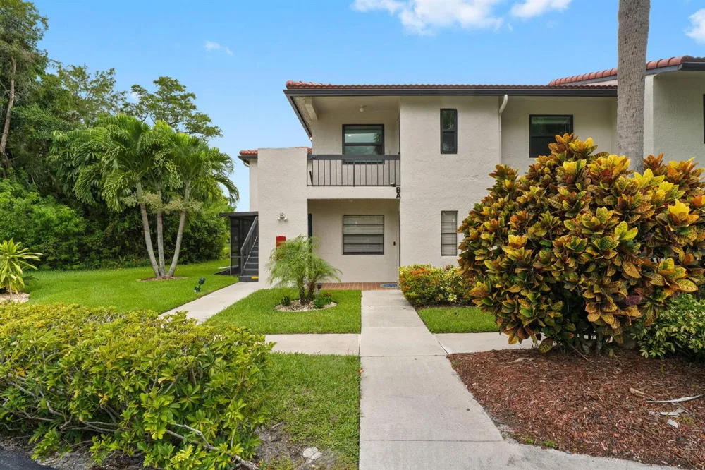 21669 TALL PALM CIRCLE #1B Boca Raton, FL 33433