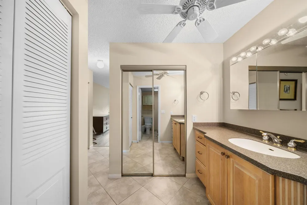 21669 TALL PALM CIRCLE #1B Boca Raton, FL 33433