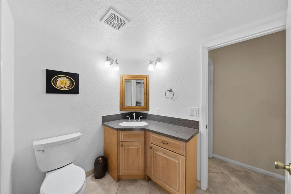21669 TALL PALM CIRCLE #1B Boca Raton, FL 33433