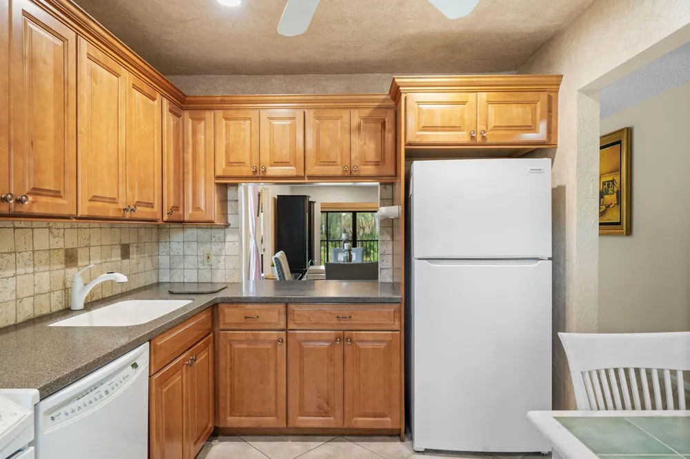 21669 TALL PALM CIRCLE #1B Boca Raton, FL 33433