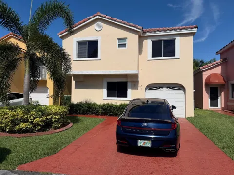 1117 SE 5TH COURT