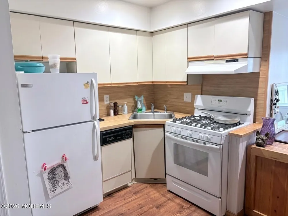 44 Judson Street #7A Edison, NJ 08837