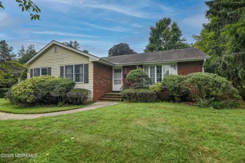 19 Crown Road